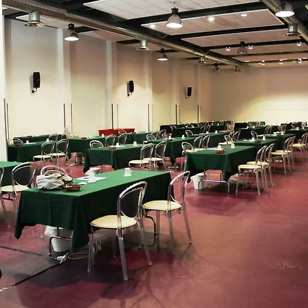The Church Village מלון 3*