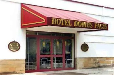 The Church Village 酒店